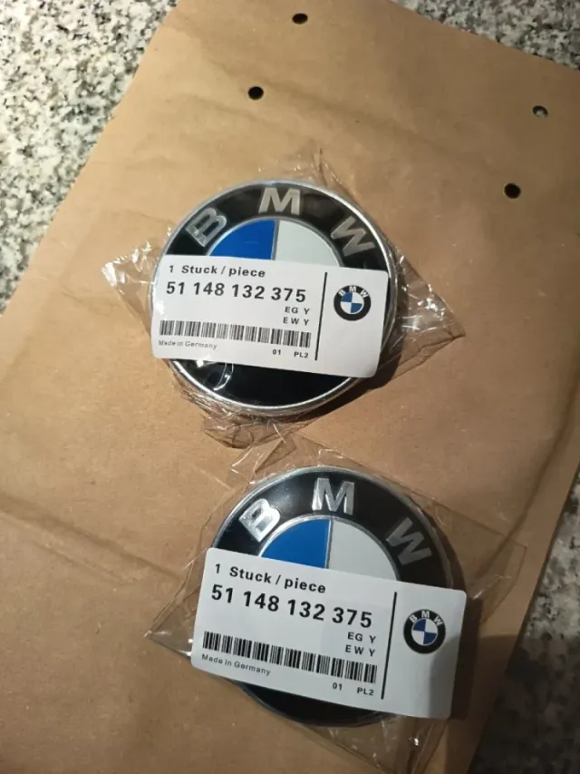2 Emblemas BMW