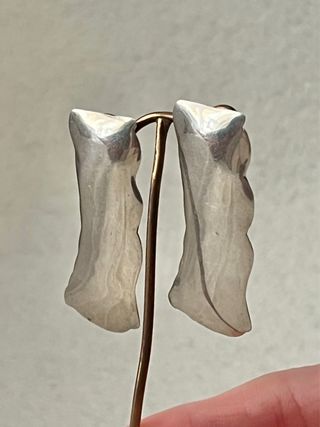 Pendientes plata alargados forma abstracta