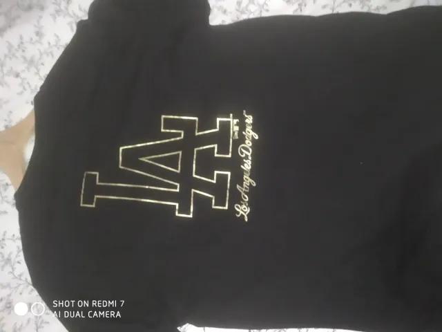 Camiseta New Era LA Negra