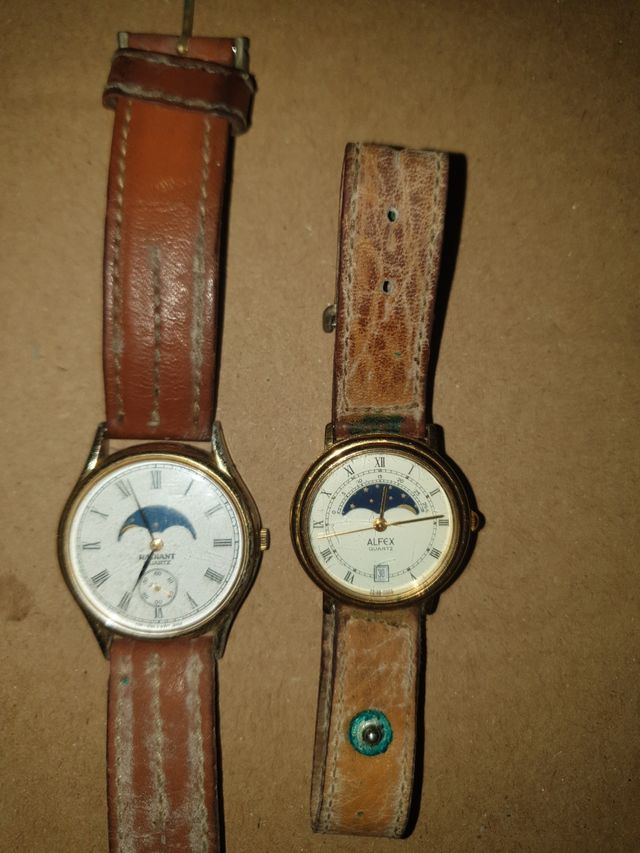 2 Relojes de Pulsera con Luna