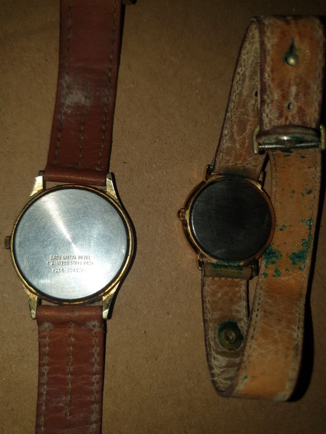 2 Relojes de Pulsera con Luna
