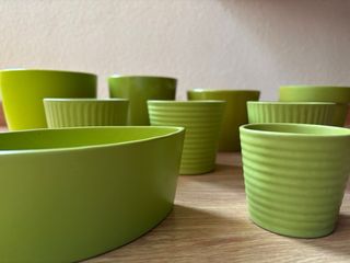 Maceteros de porcelana verde