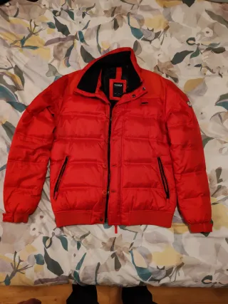 Plumas Pull&Bear Rojo Talla L