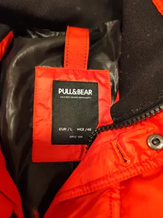 Plumas Pull&Bear Rojo Talla L