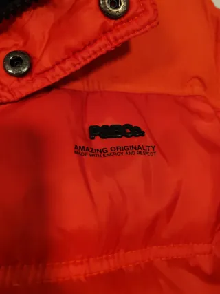 Plumas Pull&Bear Rojo Talla L