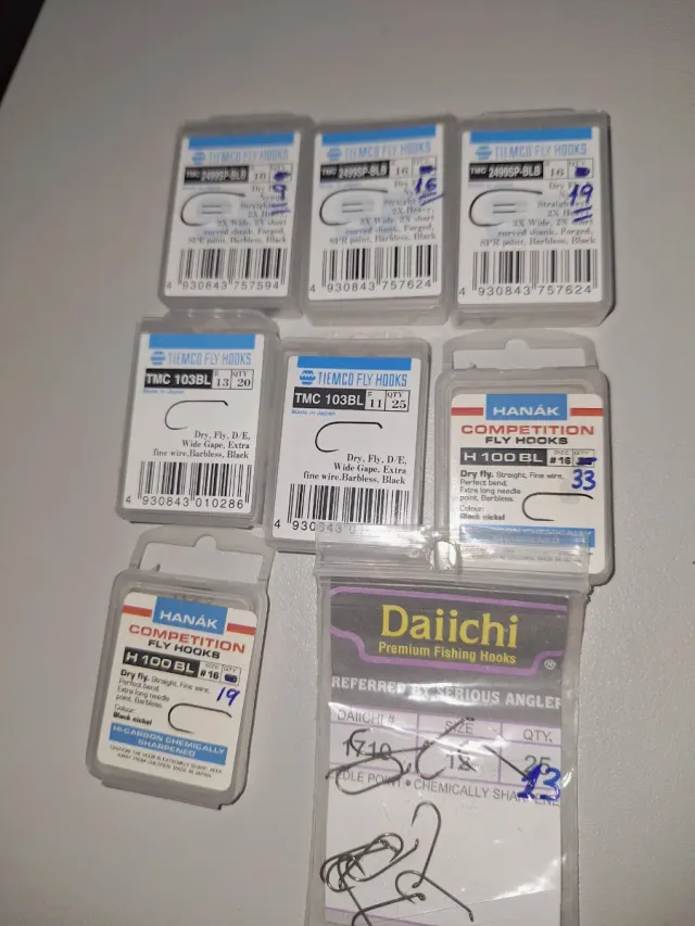 154 Anzuelos Pesca Tiemco, Hanak, Daiichi