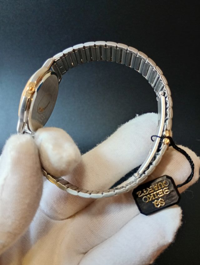 Reloj Seiko Quartz Oro y Plata