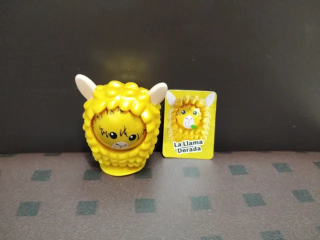 Figura Freak Marbel Llama Dorada