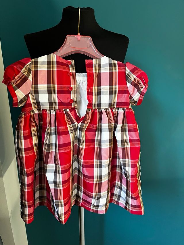 Vestido de niña a cuadros