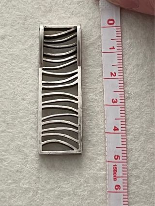 Colgante plata alargado diseño ondulado