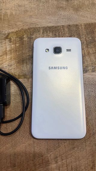Samsung Galaxy J3 (2016) Blanco/Negro