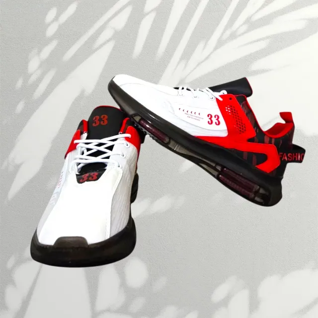 Zapatillas deportivas rojas y blancas a estrenar