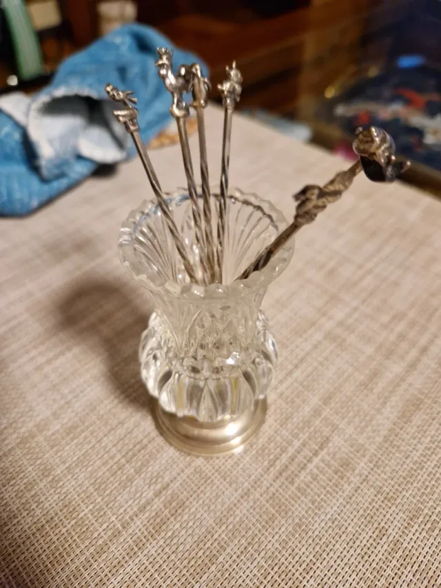 Palillero cristal y plata con figuras