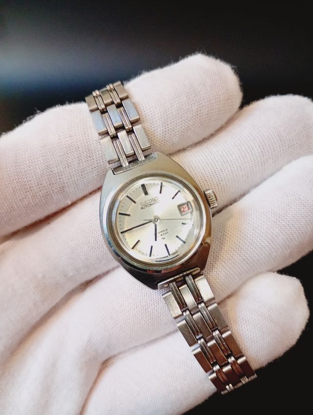 Reloj Seiko Automático Plata y Blanco
