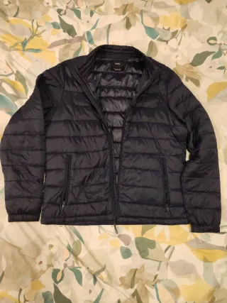 Cazadora Bershka azul marino Talla L