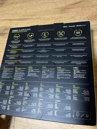 Auriculares Gaming Corsair HS65 Surround