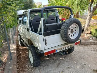 Suzuki Samurai