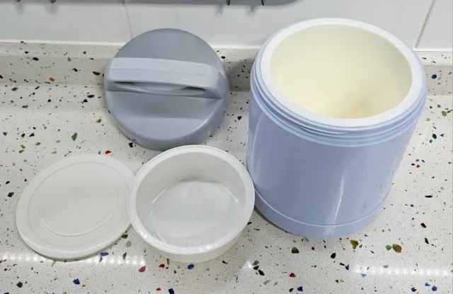 Termo con dos recipientes