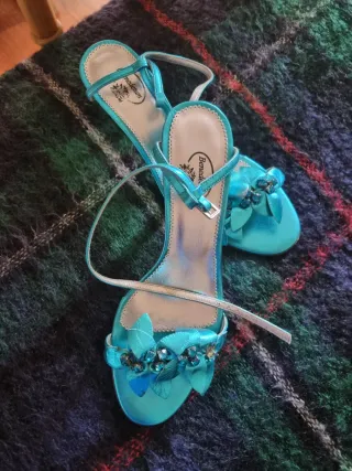 Sandalias de fiesta piel plateadas y turquesa