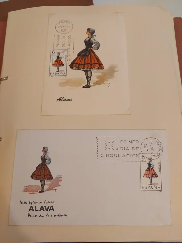 24 Sobres 1er Día Circulación Trajes Regionales 67