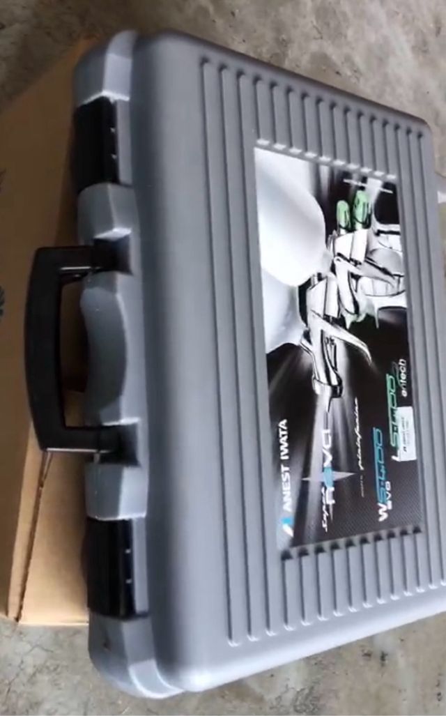 Maletín 2 Pistolas Iwata Pininfarina