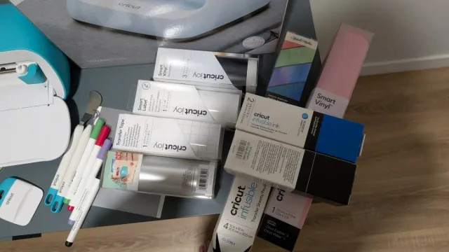 Cricut Joy + EasyPress 3 + Materiales