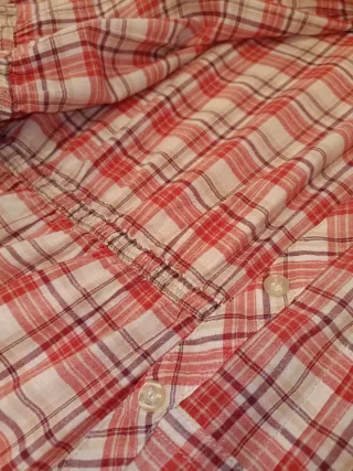 Blusa premamá cuadros beige y rojo