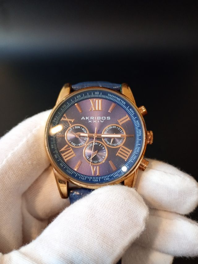 Reloj Akribos XXIV Azul y Dorado