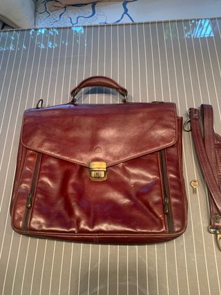 Maletín de piel multifunción marrón