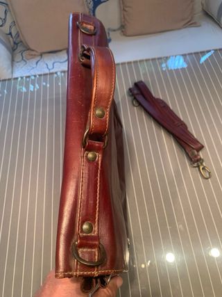 Maletín de piel multifunción marrón