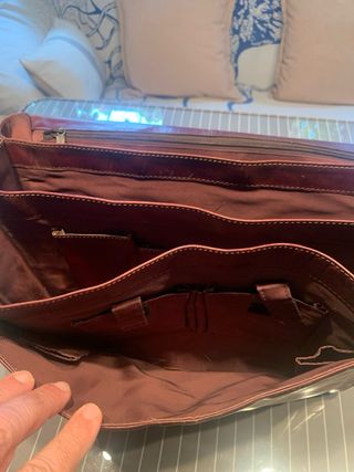 Maletín de piel multifunción marrón