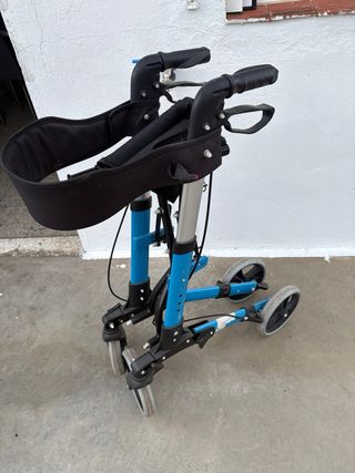 Andador Plegable Azul con Asiento