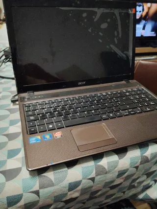 PORTÁTIL ACER 5742G