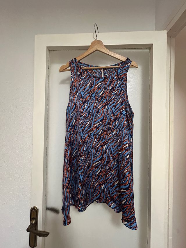 Vestido estampado fluido