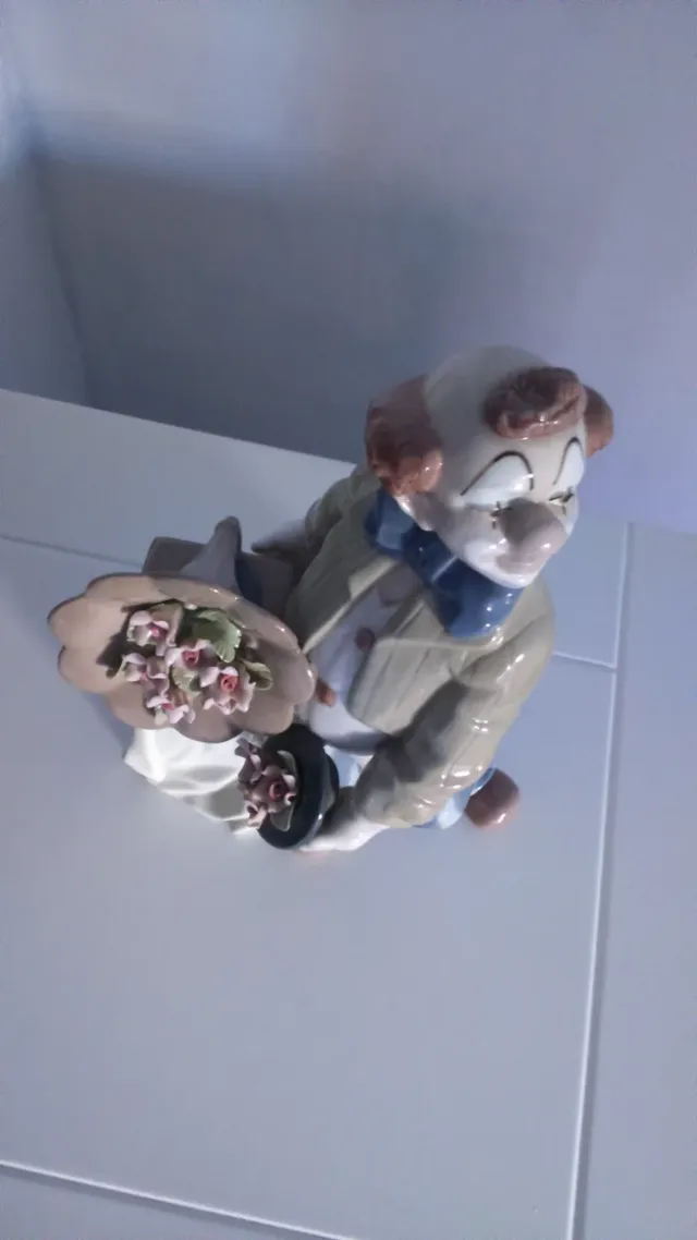 Antica figura di porcellana di Nadal