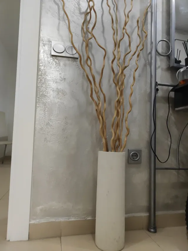 Jarrón Decorativo Piedra y Madera