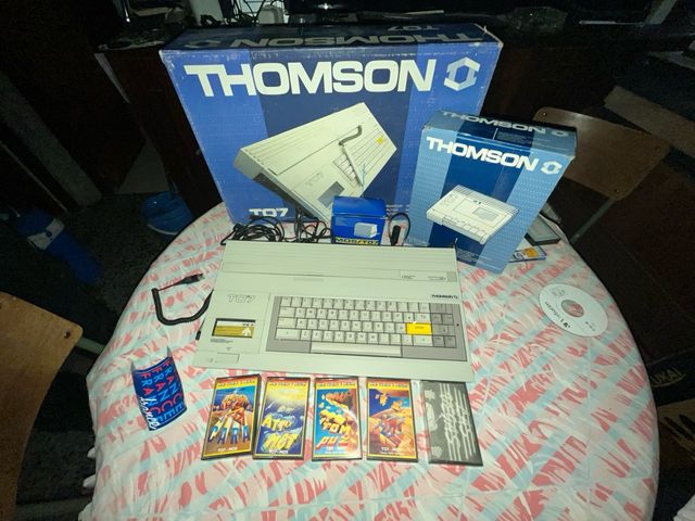 Ordenador Thomson TO7