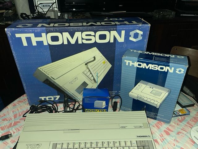 Ordenador Thomson TO7