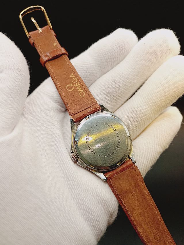 Reloj PAX Special Esfera Beige Correa Marrón