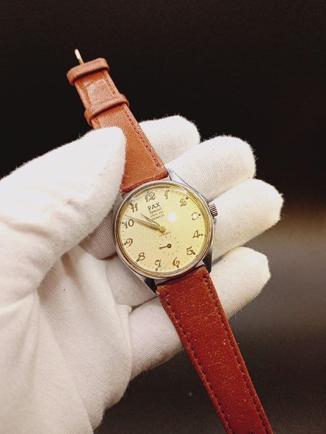 Reloj PAX Special Esfera Beige Correa Marrón