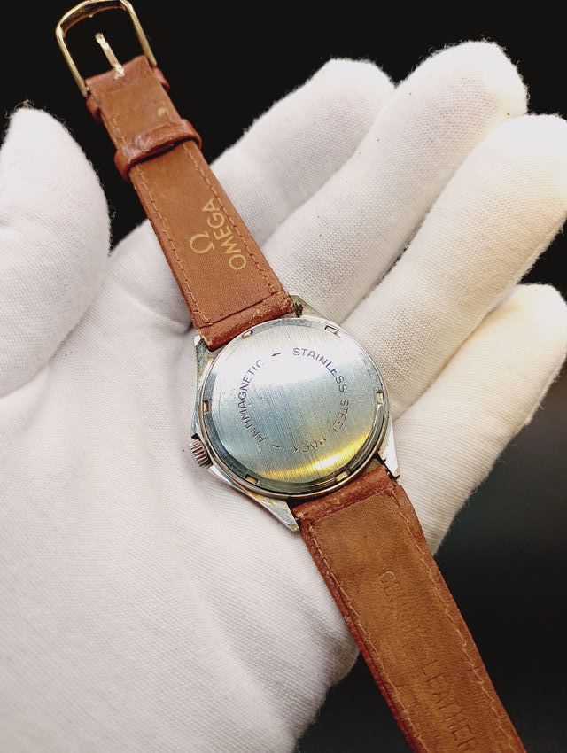 Reloj PAX Special Esfera Beige Correa Marrón