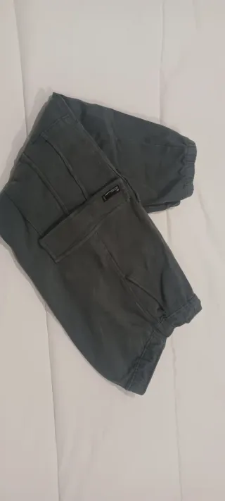 Pantalón cargo Zara niño verde oliva talla 11-12