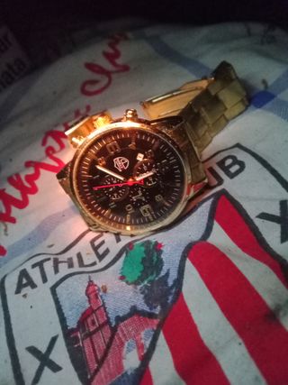 Reloj EYROS Acero Inoxidable Cuarzo Negro Dorado