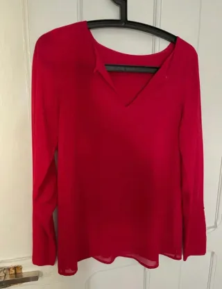 Blusa roja manga larga biombo 13 / bimani