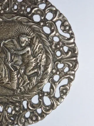 Medalla Cuna Antigua Plata 925. 41 gramos.