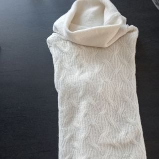 Jersey cuello largo alto. T. M