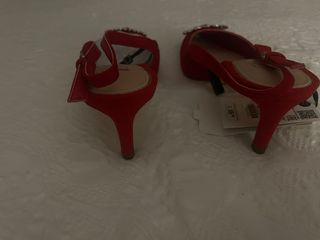 Zapatos Zara Tacon Joya Rojos