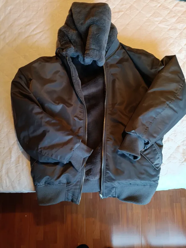 Abrigo reversible Zara gris oscuro