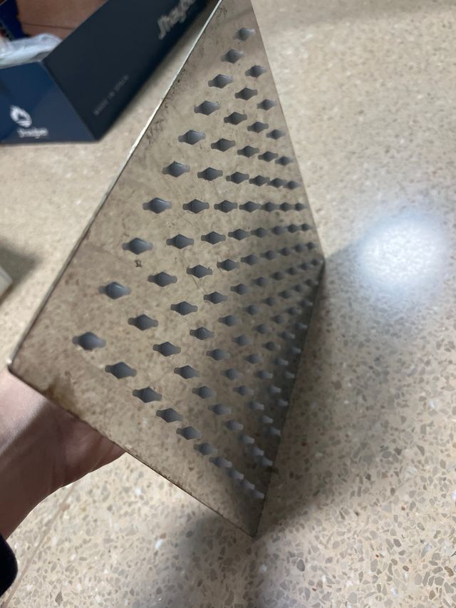 Ducha moderna plateada