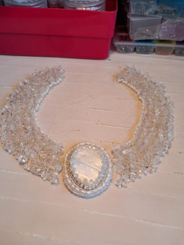 Collar de plata con colgante de nácar